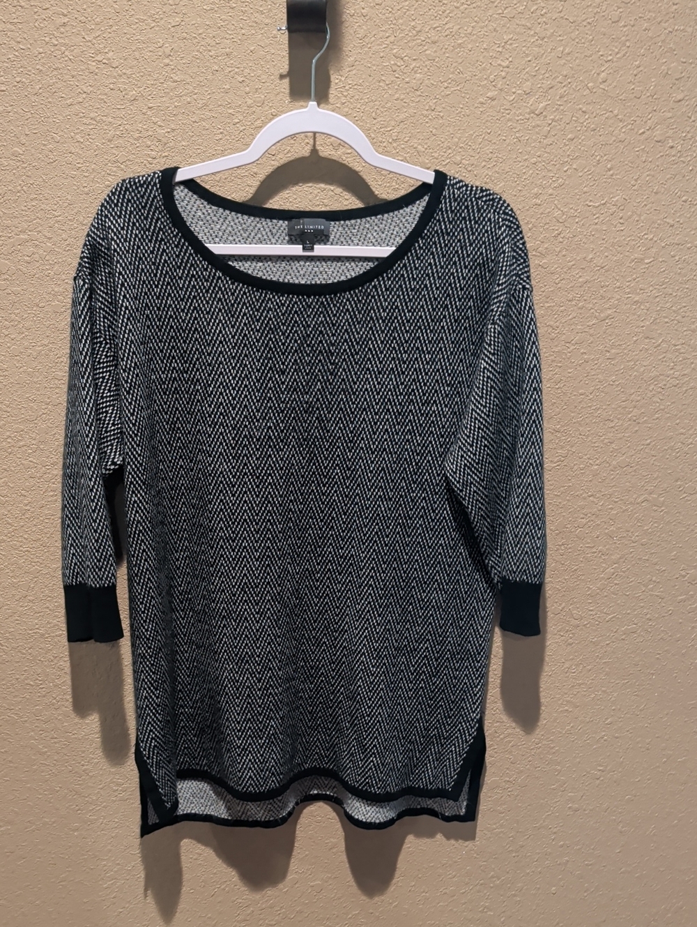 The Limited Black and White Herringbone Scoop Neck Sweater
